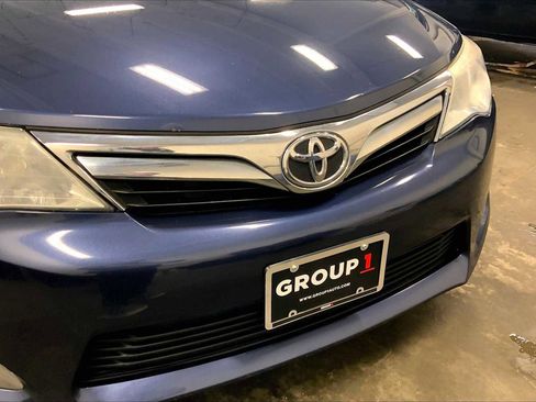 Used 2014 Toyota Camry XLE w/ Leather Package image 33