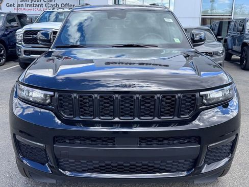 New 2025 Jeep Grand Cherokee L Limited w/ Black Appearance Package image 2