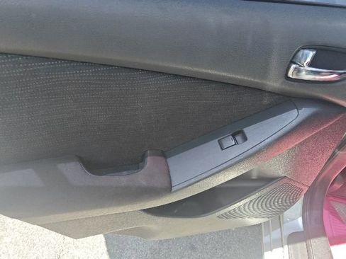 Used 2011 Nissan Altima 2.5 S FWD image 14