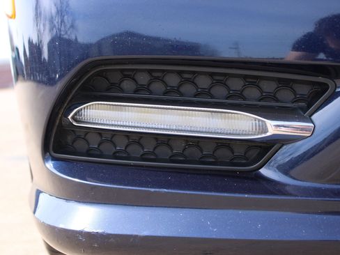 Used 2012 Mercedes-Benz E 550 Cabriolet image 23