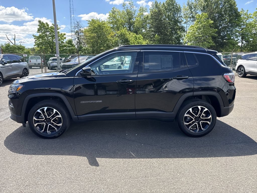 Used 2022 Jeep Compass Limited AWD/4WD image 2