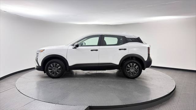 Used 2025 Nissan Kicks S FWD image 3