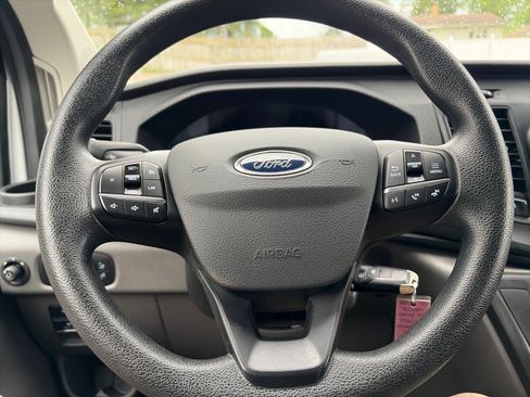 Used 2024 Ford Transit 250 Low Roof AWD w/ Exterior Upgrade Package image 23