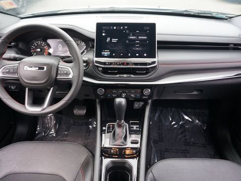 Used 2023 Jeep Compass Trailhawk AWD/4WD image 23