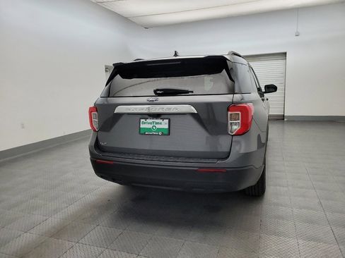 Used 2023 Ford Explorer XLT RWD image 7