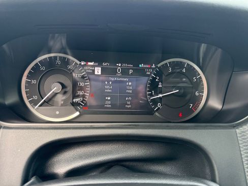 Used 2022 Land Rover Range Rover Velar R-Dynamic S image 18