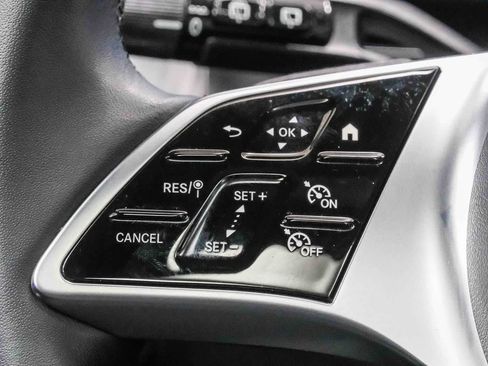 Certified 2026 Mercedes-Benz GLC 300 image 19