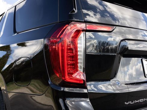 Used 2021 GMC Yukon Denali w/ Denali Ultimate Package image 57