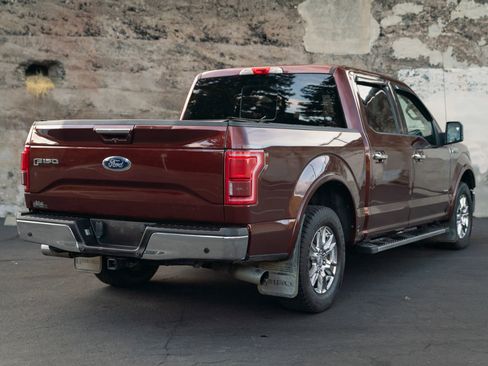 Used 2017 Ford F150 Lariat w/ Equipment Group 501A Mid image 5