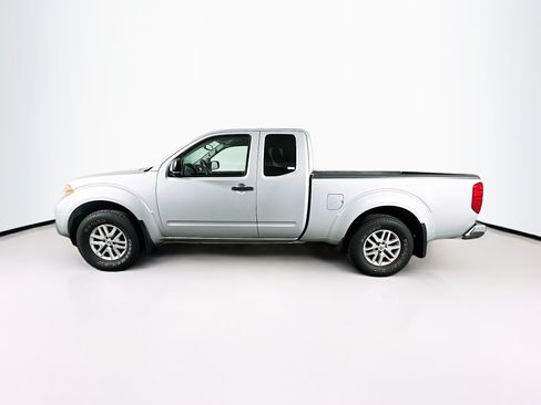 Used 2019 Nissan Frontier SV w/ Value Truck Package AWD/4WD image 4