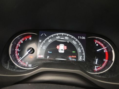 Used 2024 Toyota RAV4 Adventure AWD/4WD image 17
