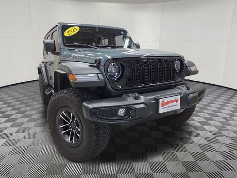 Used 2024 Jeep Wrangler Unlimited Sport AWD/4WD image 2