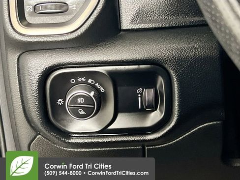 Used 2020 RAM 1500 Sport w/ Leather & Sound Group image 18