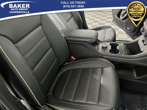 Certified 2023 GMC Acadia Denali w/ Denali Ultimate Package image 29