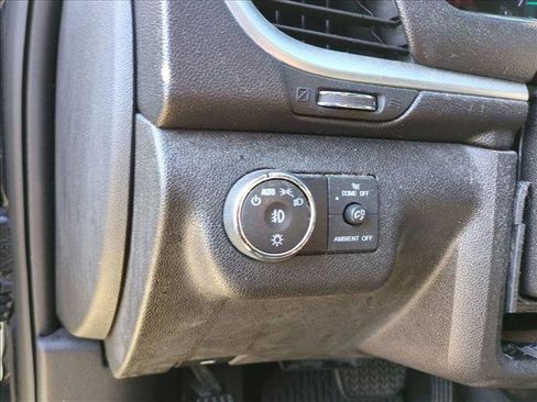 Used 2013 Chevrolet Traverse LT FWD image 13