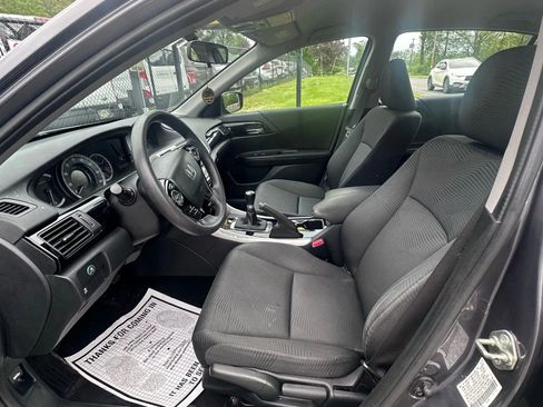 Used 2016 Honda Accord LX image 15