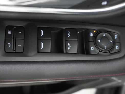 Used 2021 Chevrolet Tahoe RST w/ Luxury Package RWD image 12