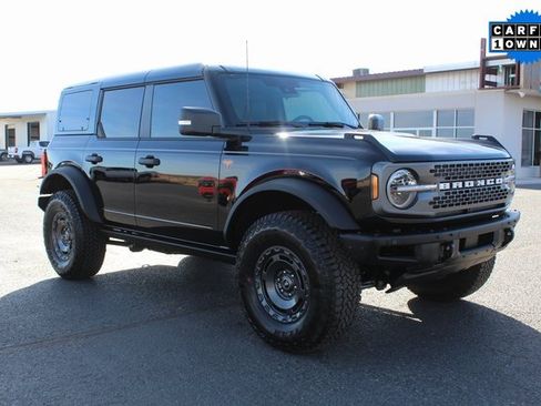 Used 2025 Ford Bronco Badlands image 1