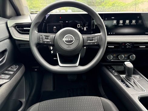 Used 2026 Nissan Kicks S FWD image 7