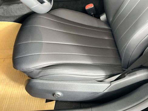 Certified 2026 Mercedes-Benz E 350 4MATIC Sedan image 18