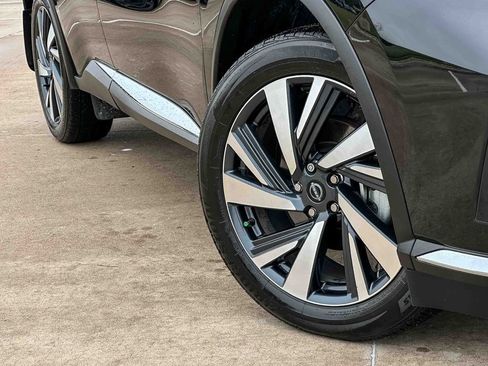 Used 2024 Nissan Murano SL FWD image 9