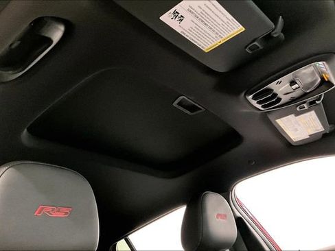 Used 2024 Chevrolet Trax RS w/ Sunroof Package image 20