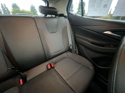 Used 2025 Buick Encore GX Preferred image 37