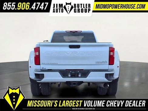 New 2026 Chevrolet Silverado 3500 High Country w/ High Country Premium Package AWD/4WD image 4