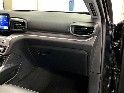 Certified 2023 Ford Explorer XLT w/ Equipment Group 202A image 15