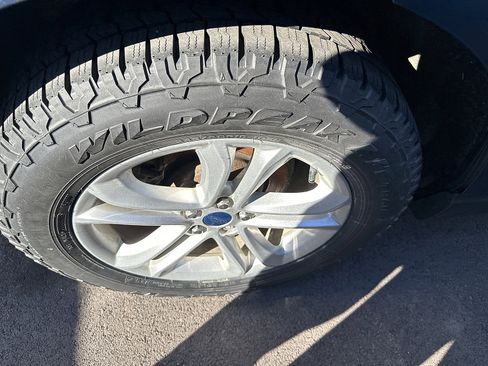 Used 2019 Ford Edge SEL image 10