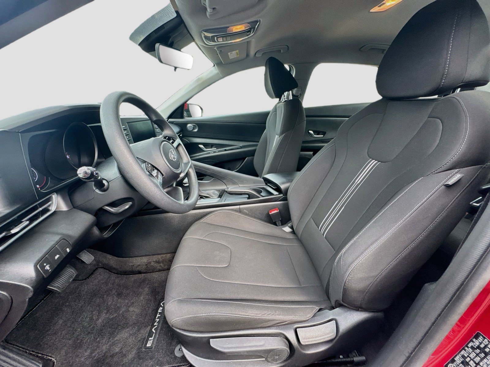 Used 2023 Hyundai Elantra SEL FWD image 20