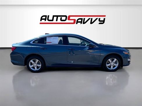Used 2025 Chevrolet Malibu LS image 8