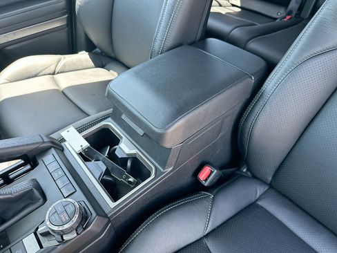 Used 2025 Toyota 4Runner TRD Off-Road AWD/4WD image 19