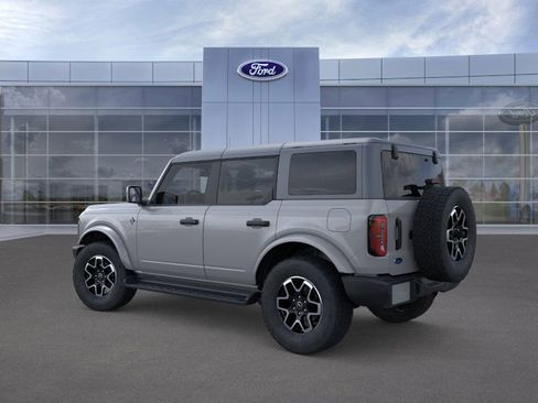 New 2026 Ford Bronco Outer Banks image 4