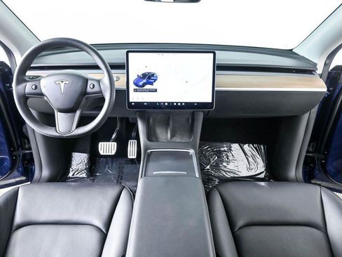 Used 2023 Tesla Model Y Performance AWD/4WD image 17