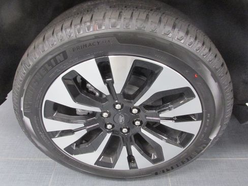 New 2025 Ford Expedition Platinum image 15