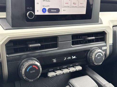 Used 2024 Toyota Tacoma TRD Off-Road image 19