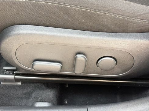 Used 2025 Hyundai Kona SEL image 14