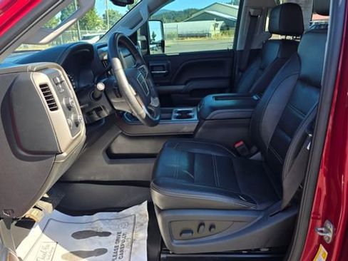 Used 2018 GMC Sierra 2500 Denali image 12