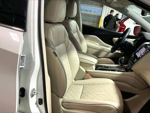 Used 2019 Nissan Murano Platinum image 8
