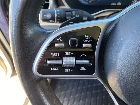 Used 2022 Mercedes-Benz GLC 300 image 28