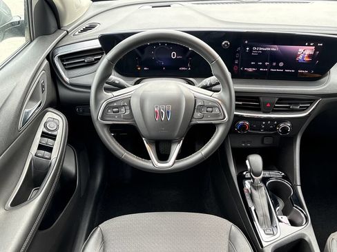 Used 2025 Buick Encore GX Preferred FWD image 18