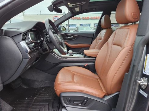 Used 2021 Audi Q8 Premium Plus w/ Premium Plus Package image 12