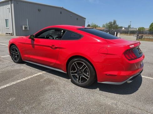 Used 2018 Ford Mustang Premium RWD image 4