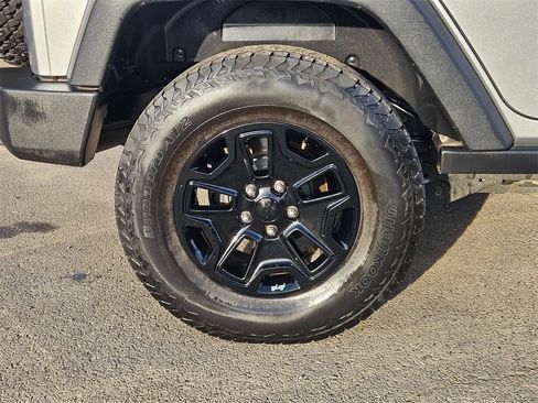 Used 2016 Jeep Wrangler Unlimited Sport image 9