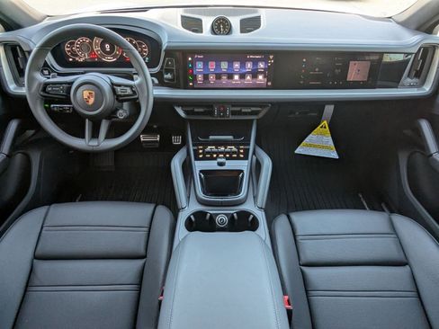 New 2026 Porsche Cayenne S image 22