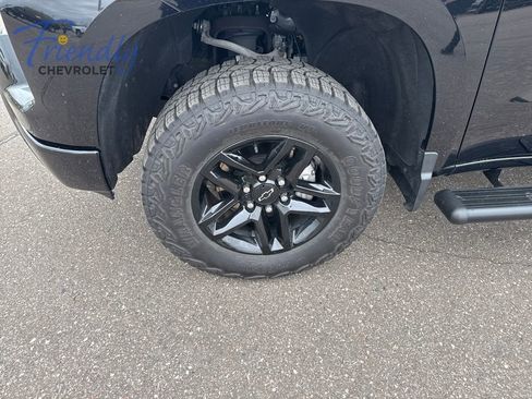 Certified 2024 Chevrolet Silverado 1500 Custom Trail Boss w/ Midnight Edition AWD/4WD image 28