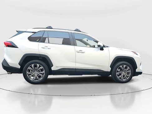 Used 2023 Toyota RAV4 XLE Premium AWD/4WD image 4
