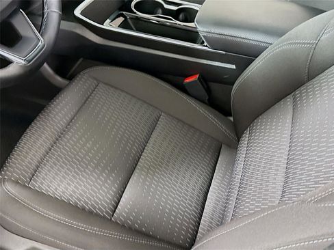 Used 2025 Chevrolet Equinox LT image 13