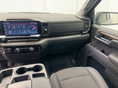 Certified 2025 GMC Sierra 1500 Elevation image 27